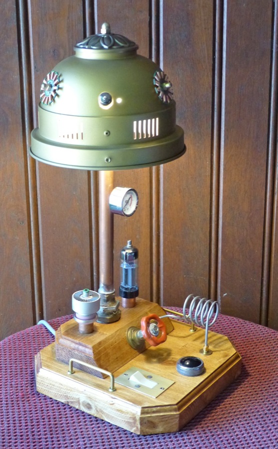 Steampunk Lamp 26_0017_900.jpg